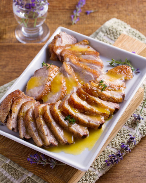 Magret de canard au miel et sa croute de pain d'épices