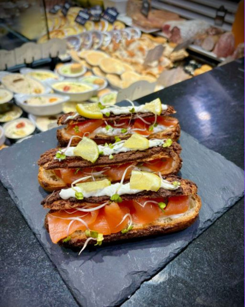 Eclair au saumon fumé et sa crème de ciboulette