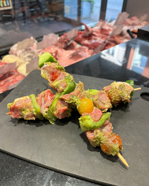 Brochette d'agneau marinée