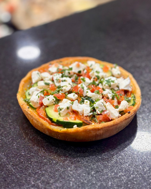 Tarte fine aux légumes du soleil et fêta